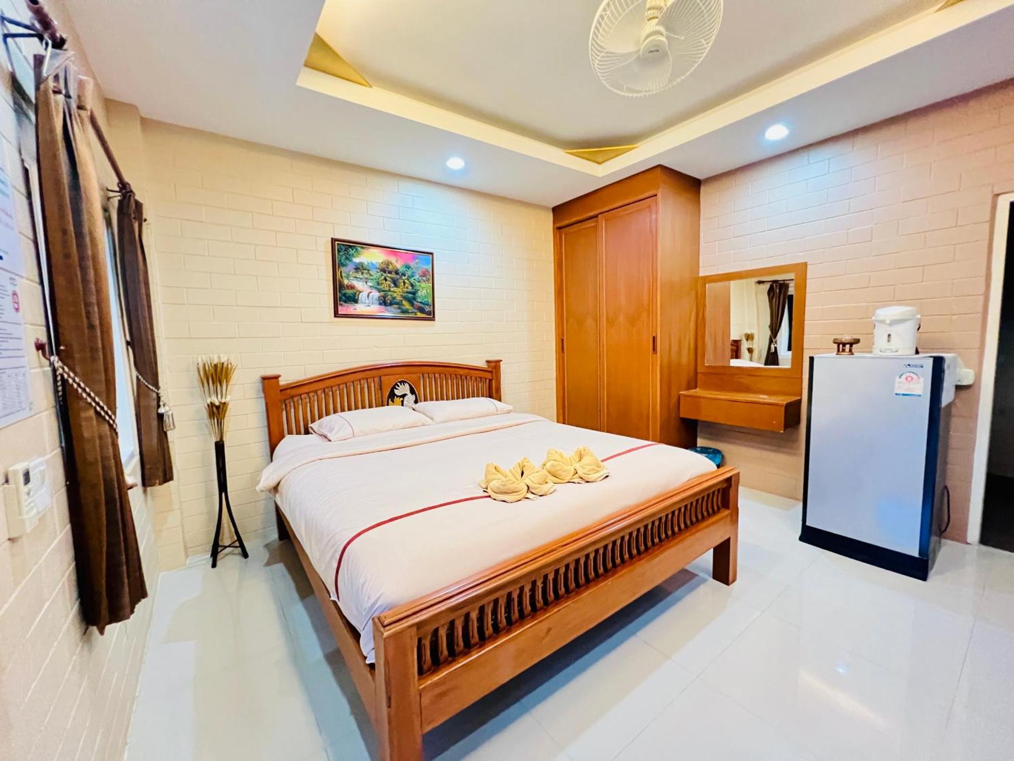 Benwadee Resort Pattaya Ban Pong  Exterior photo